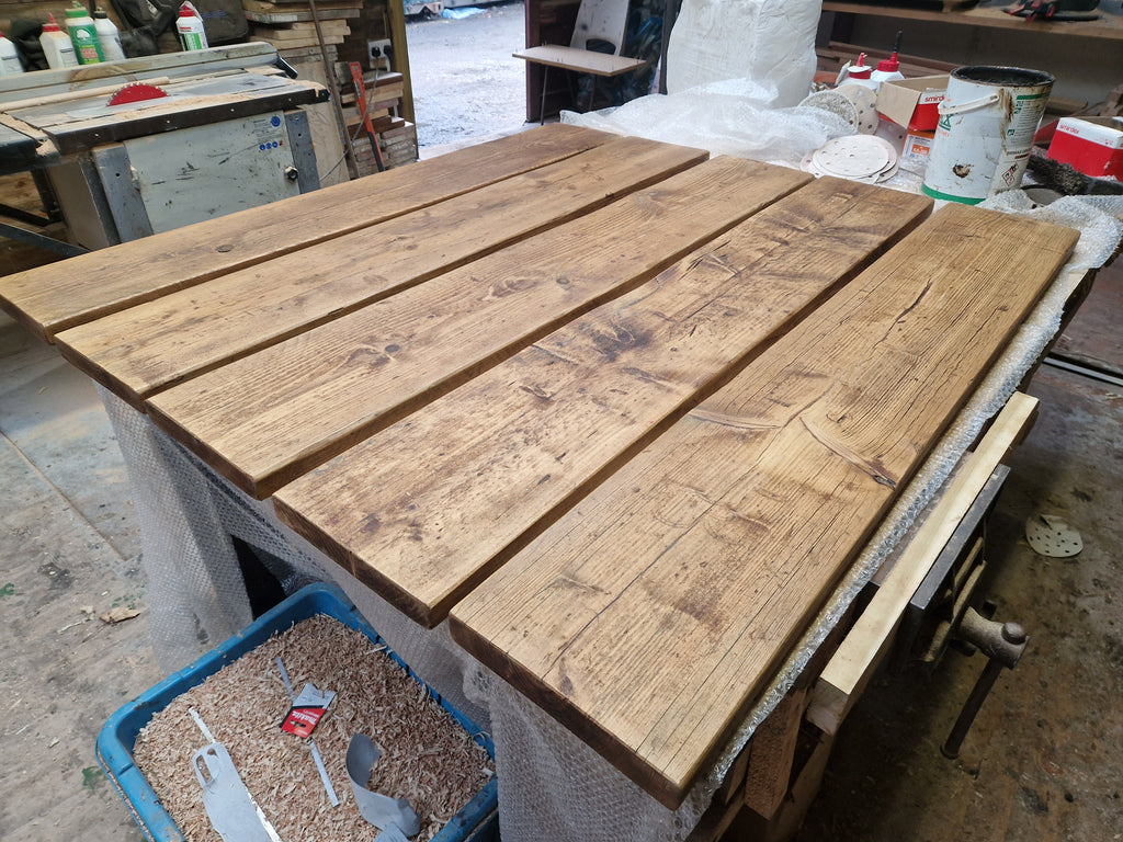 Rustic Medium Oak Waxed Shelves 225mm